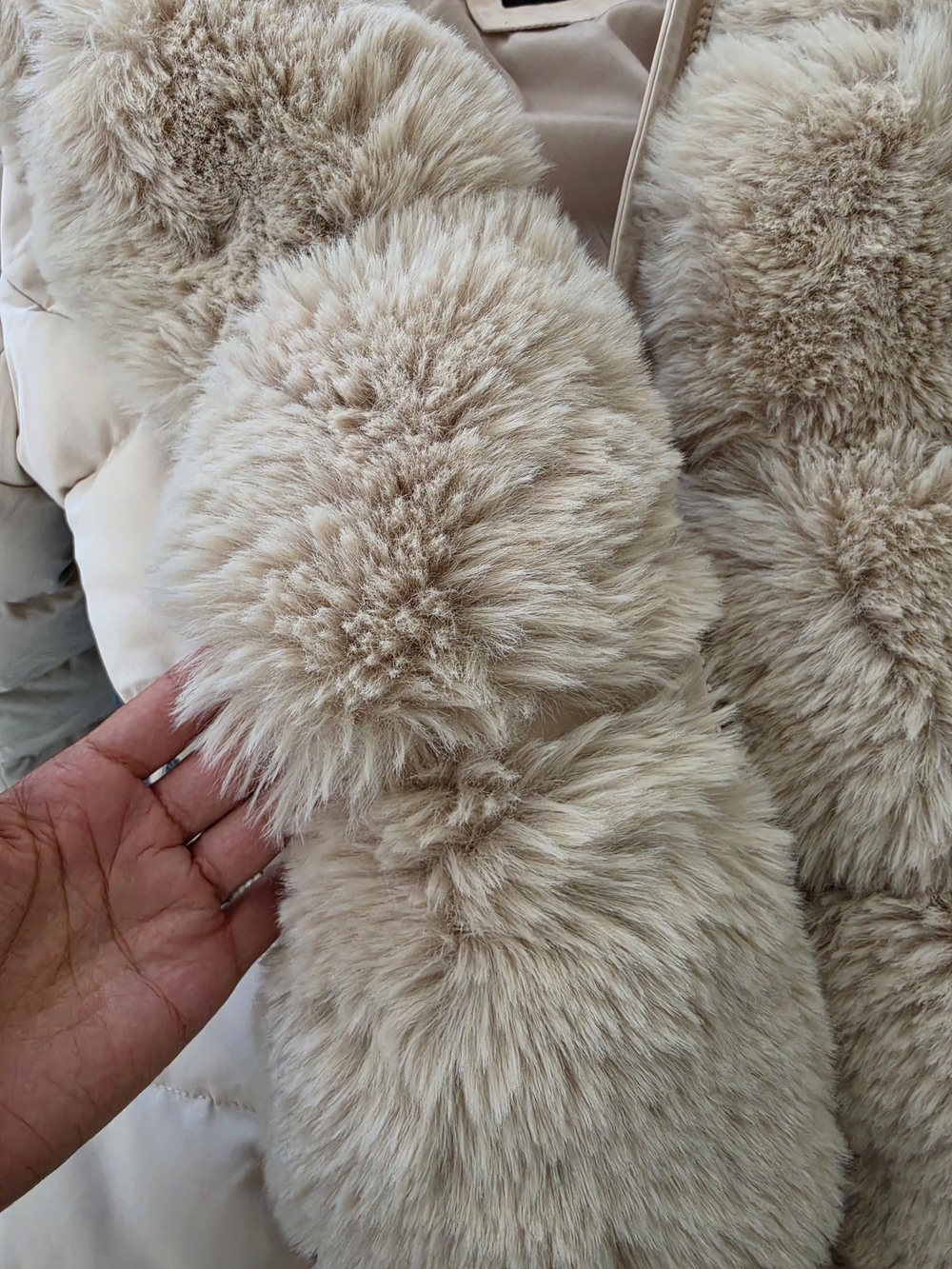 Women’s Cream Faux-Fur Trim Puffer Coat - Picture 14 of 17